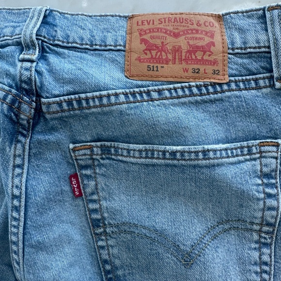 Levi’s Blue Denim Jeans - Picture 2 of 3